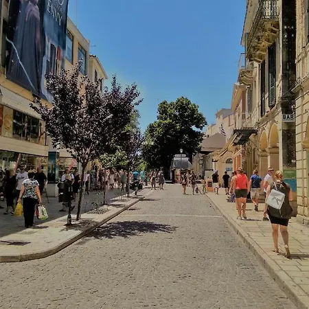 Central Corfu Town * コルフ島